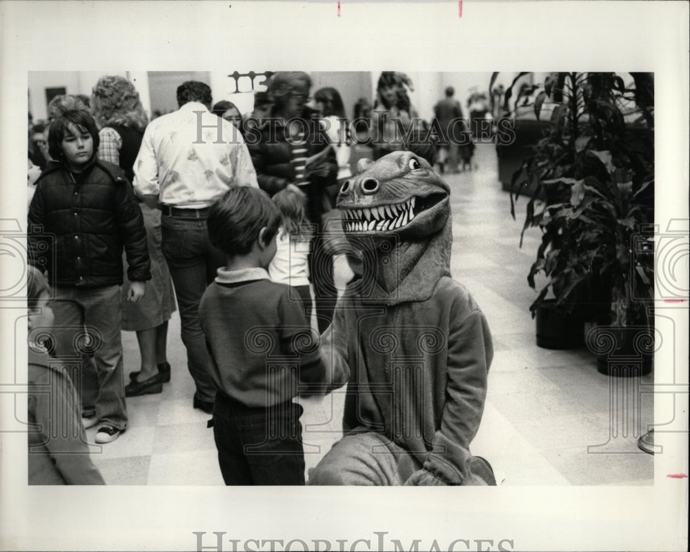 1984 Press Photo Chicago Field Museum Exhibits - RRW91887 - Historic Images