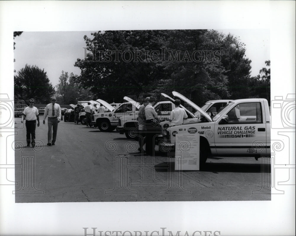 1992 Press Photo Natural gas Vehicle Challenge - RRW92569 - Historic Images