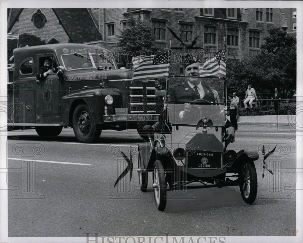 1971 Press Photo Detroit Parade Falcon Post home Car - RRW92601 - Historic Images