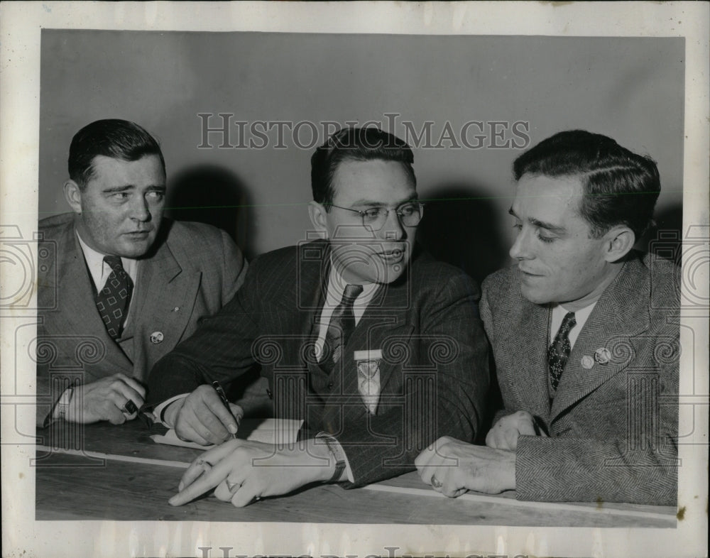 1939 Press Photo Irvan Cary Homer Martin UAW Detroit - RRW92699 - Historic Images