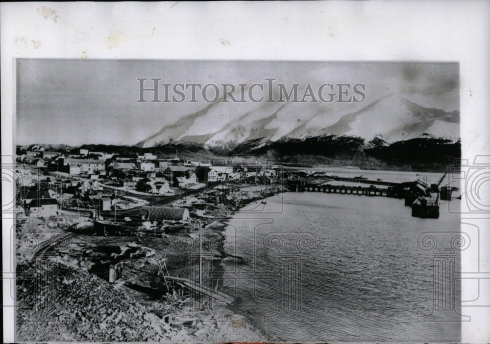 1964PressPhoto Waterfront area of Seward shook by quake - RRW92739 - Historic Images