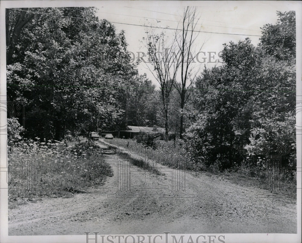 1963 Press Photo Murder Victim Sal Brodsky Summer Home - RRW92753 - Historic Images