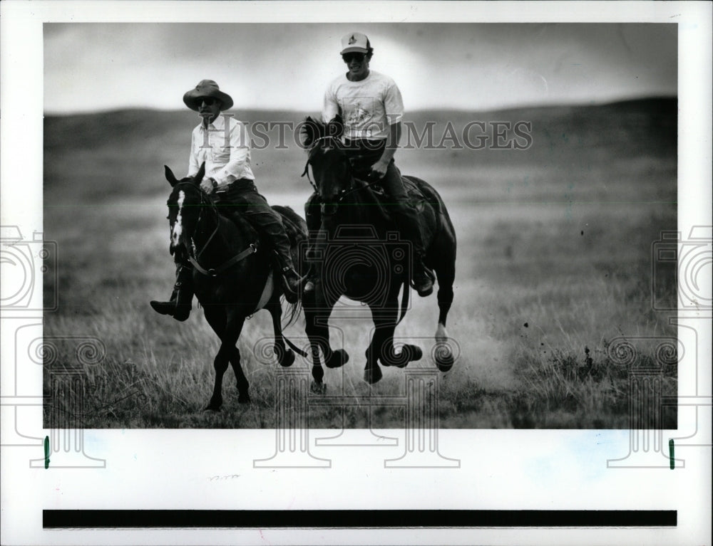 1990 Press Photo Horse racing Colorado Renegade prairie - RRW92795 - Historic Images