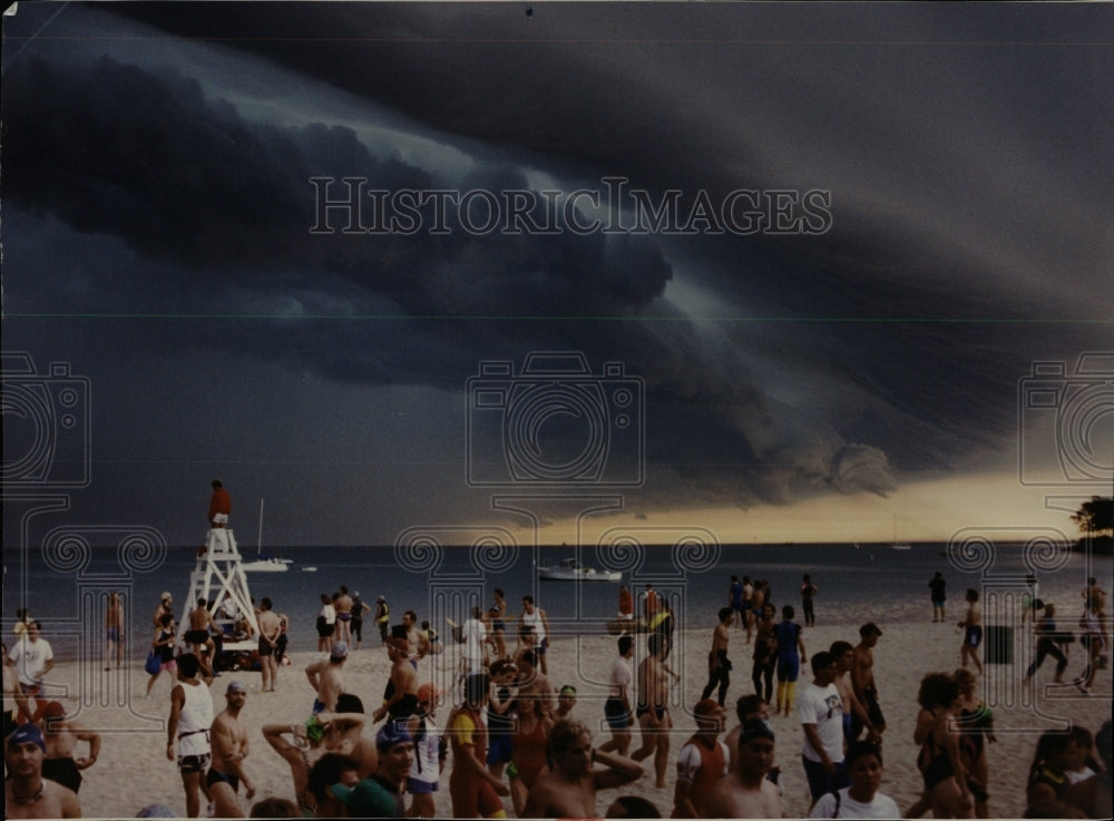 Press Photo Triathlon Ohio St. Beach Olive Park Storm - RRW92797 - Historic Images