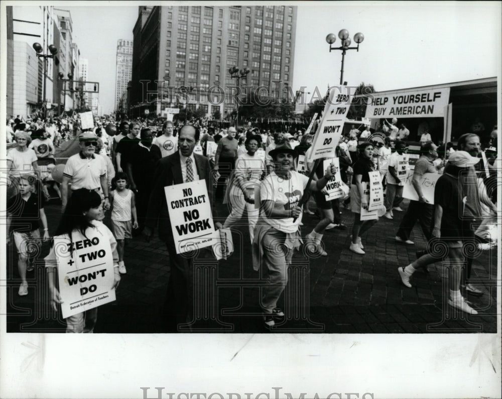 1987 Press Photo Labor Day Parade Dignitaries Falcons - RRW92817 - Historic Images