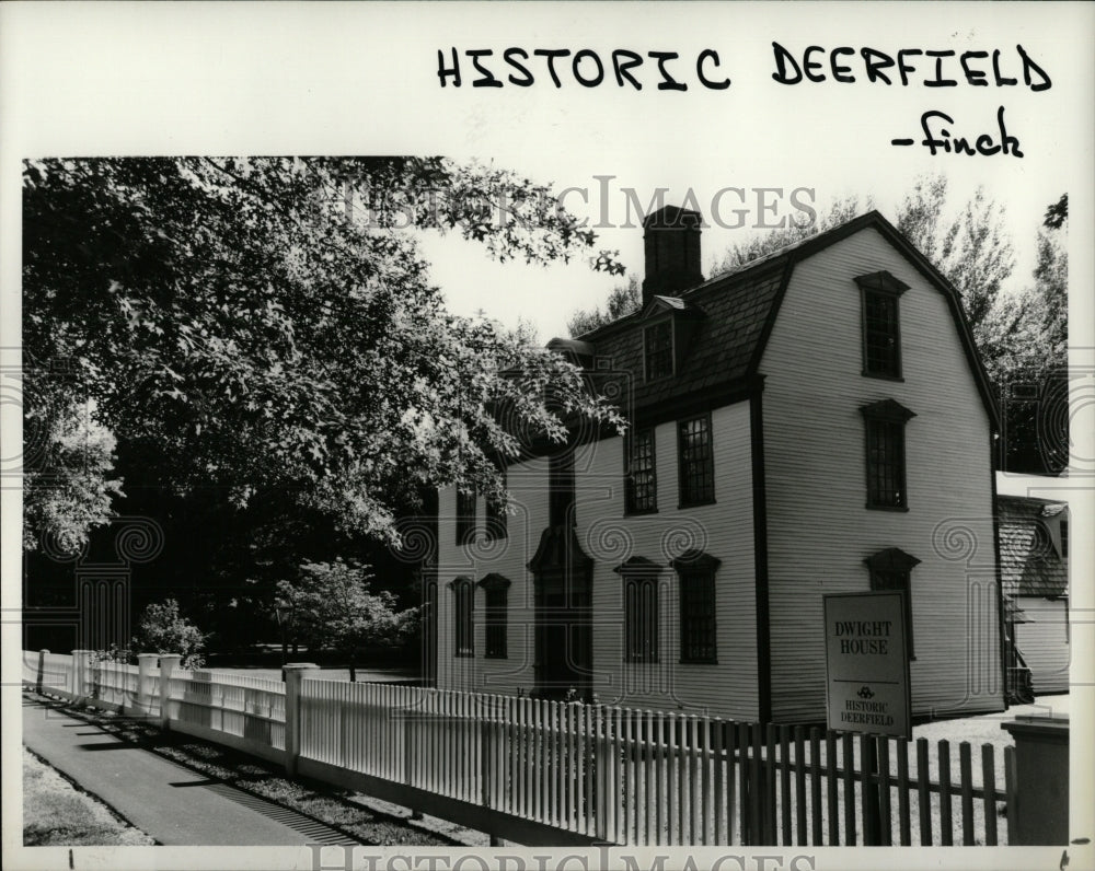 1991 Press Photo Dwigh House Connecticut River Valley - RRW93043 - Historic Images