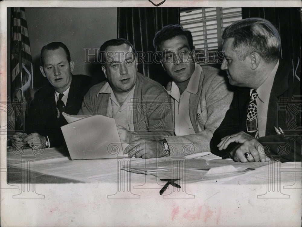 1945 Press Photo Labor Unions Officials Chicago - RRW93095 - Historic Images