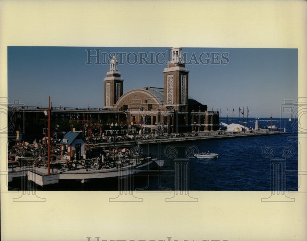 Press Photo Beautiful City - RRW93131 - Historic Images