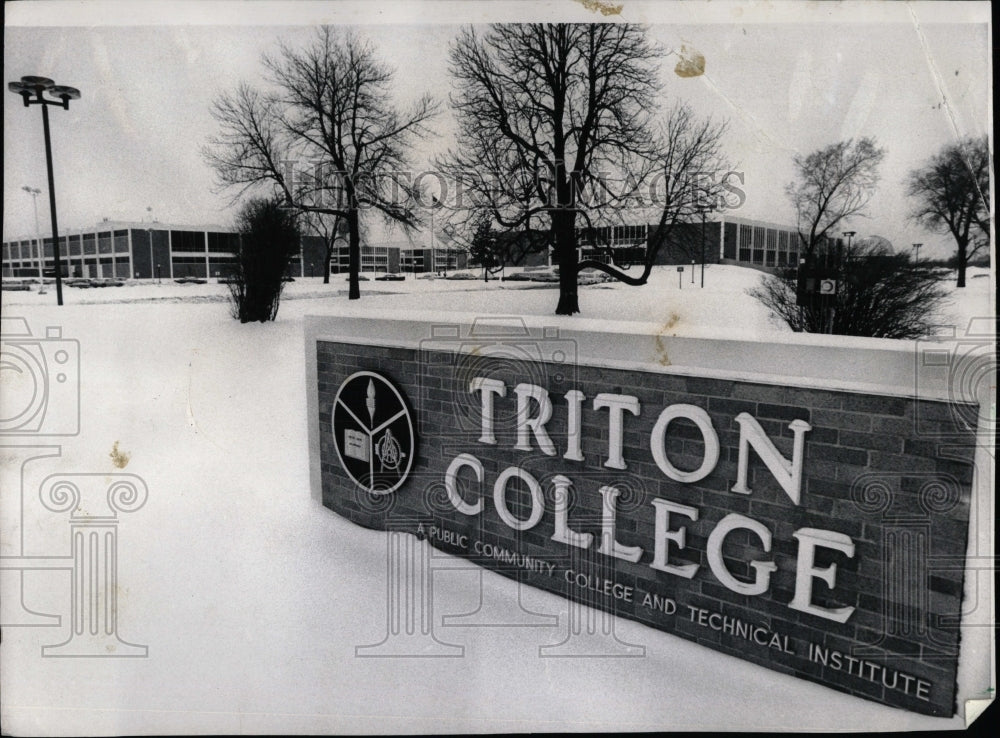 1974 Press Photo Triton College River Grove Illinois - RRW93289 - Historic Images