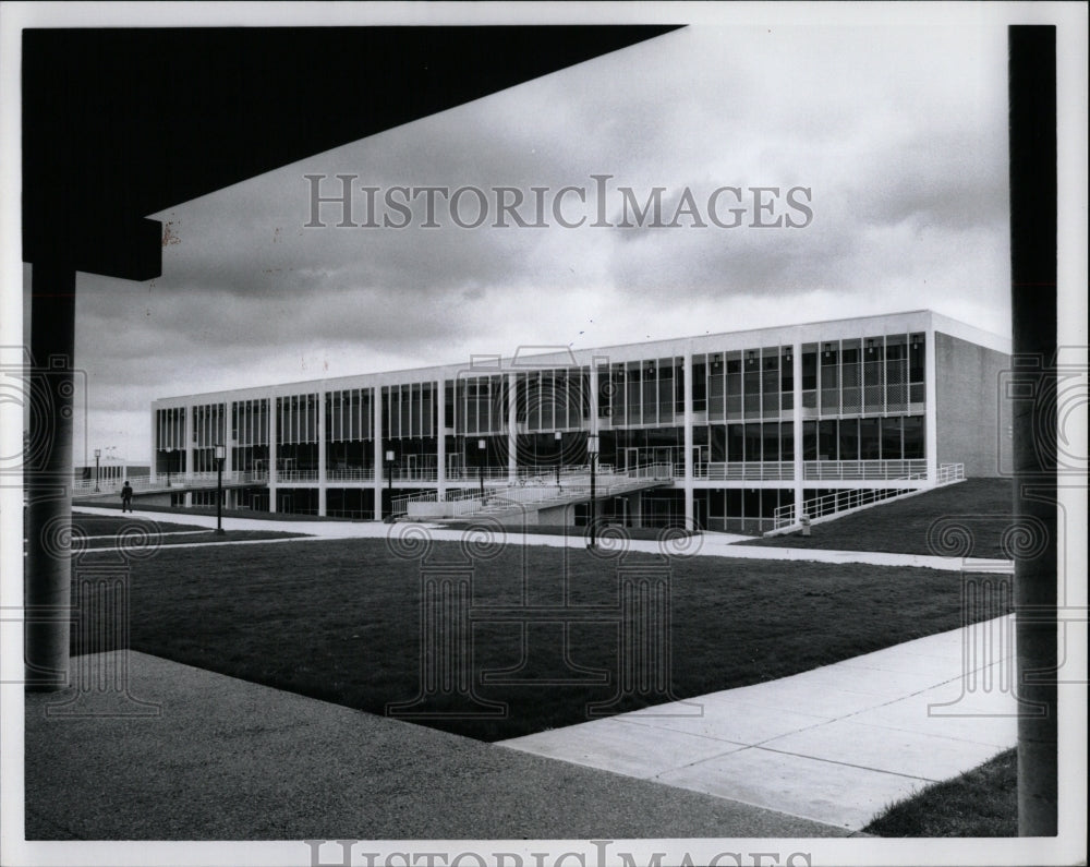 1974 Press Photo The Learning Resource Center - RRW93309 - Historic Images