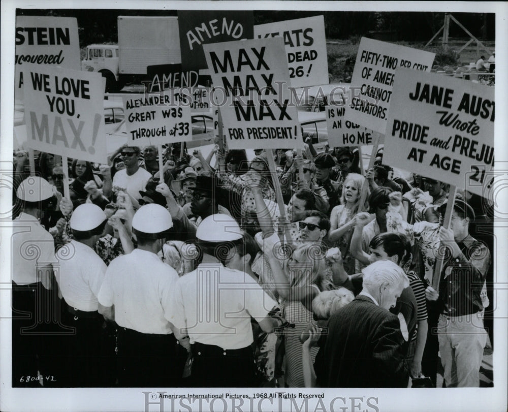 1968 Press Photo Wild in the Streets American Pictures - RRW93657 - Historic Images