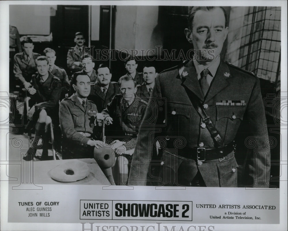 1971 Press Photo Alec Guiness John Mills Tunes Glory - RRW93697 - Historic Images