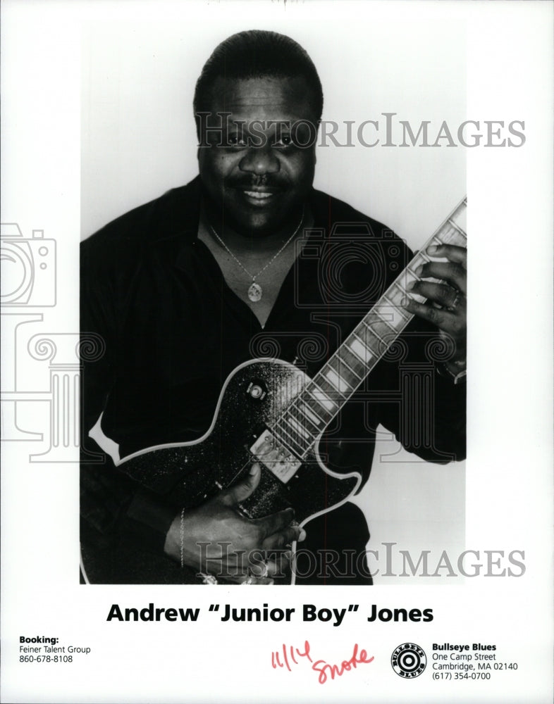 1997 Press Photo Andrew Junior Boy Jones guitarist - RRW94419 - Historic Images