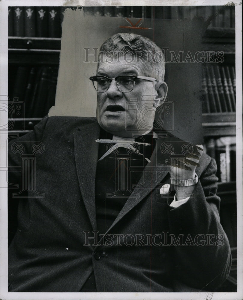 1961 Press Photo Canon Irvin Johnson St John Episcopal - RRW94485 - Historic Images