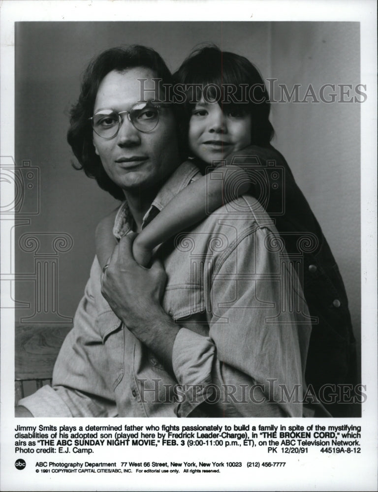 1991 Press Photo Jimmy Smits (Actor) - RRW94495 - Historic Images