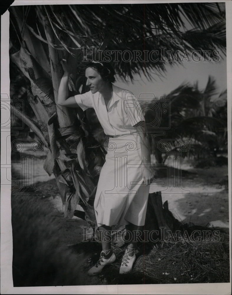 1937 Press Photo Mrs. Yatie Smith socialite - RRW94513 - Historic Images