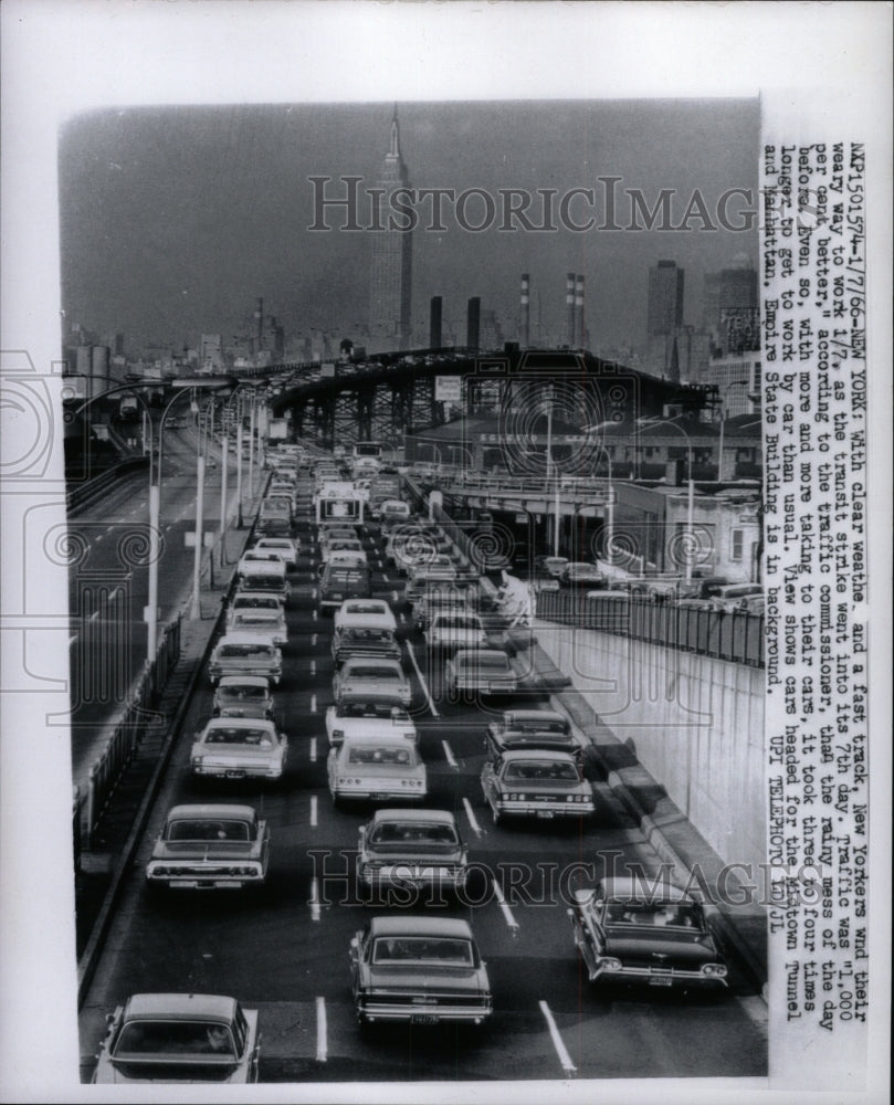 1966 Press Photo New York Traffic Car Track Strike Show - RRW94629 - Historic Images