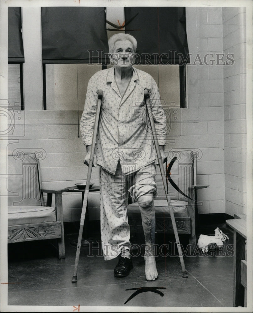 1959 Press Photo Bone Surgery James Donnelly Stick Walk - RRW94693 - Historic Images