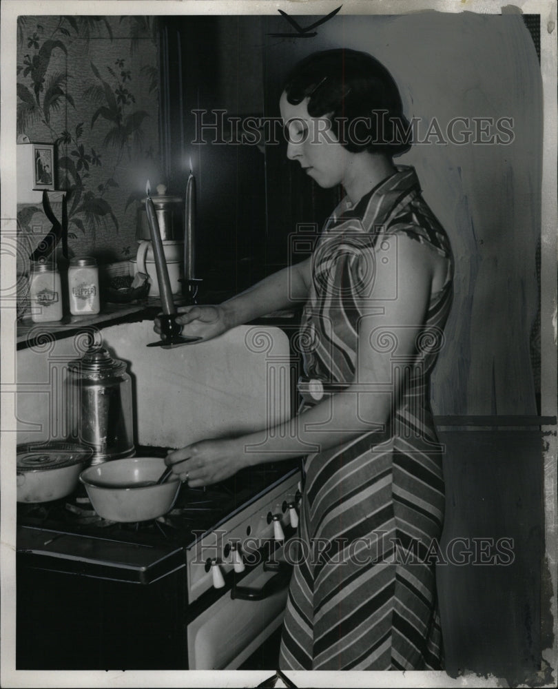 1937 Press Photo June Coleman Saginaw Michigan Power Strike - RRW94735 - Historic Images