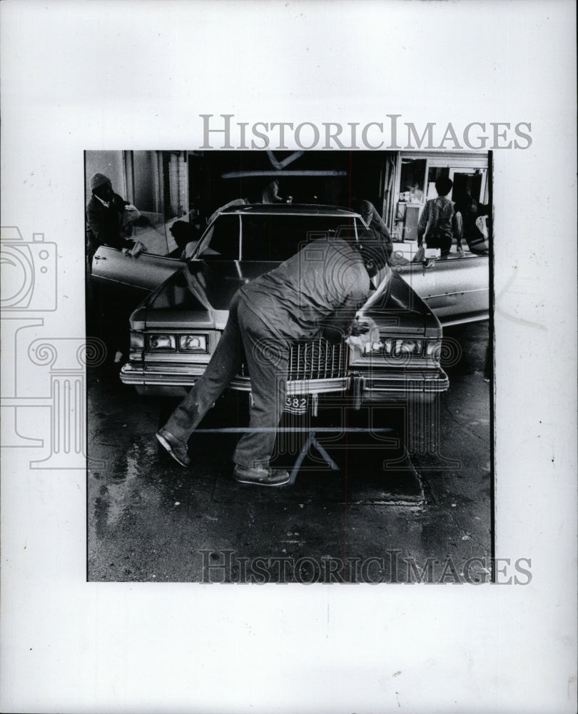 1979 Press Photo Paul car wash Royal Oak autos Kryszak RRW94863