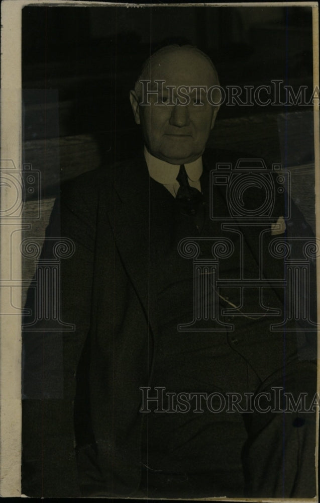 1937 Press Photo Mrs Elatun President Defunct Bankers - RRW95891 - Historic Images