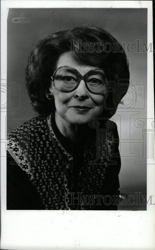 1983 Press Photo Beverly Keller news writer - RRW95911 - Historic Images