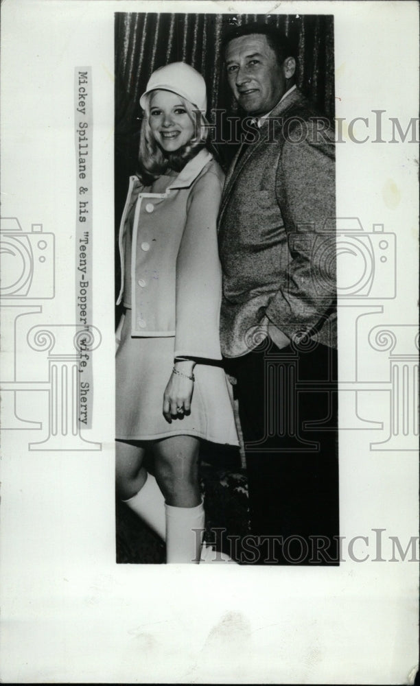 1969 Press Photo Mickey Spillane Teeny Bopper Sherry - RRW96341 - Historic Images