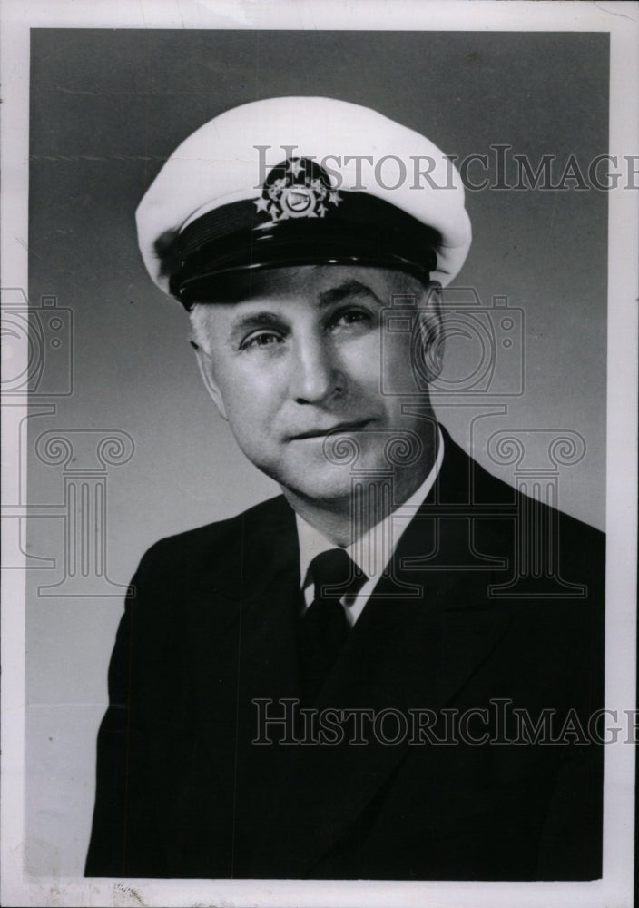 1962 Press Photo Cdmr. Charles Tompkins - RRW96639 - Historic Images