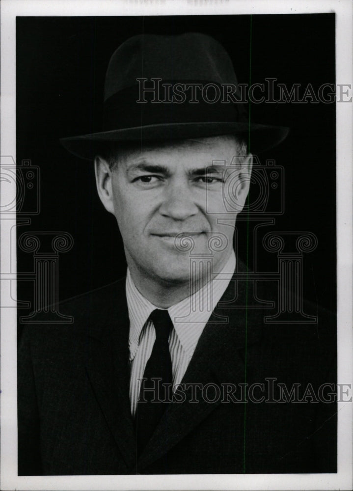 1964 Press Photo William McRay Executive Detroit Race - RRW96781 - Historic Images
