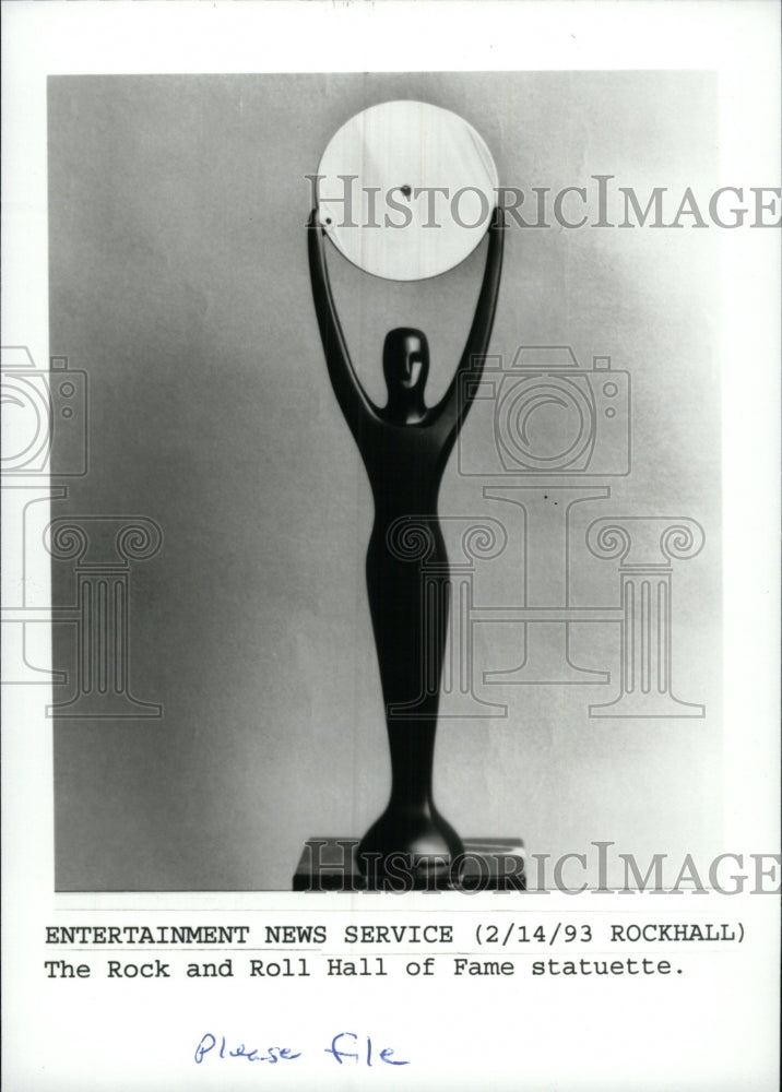 1993 Press Photo The Rock and Roll Hall of Fame statue - RRW97145 - Historic Images