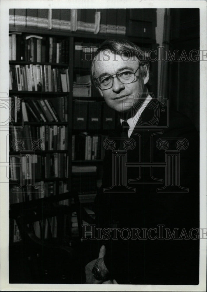 1985 Press Photo James Wilson Harvard University Author - RRW97417 - Historic Images