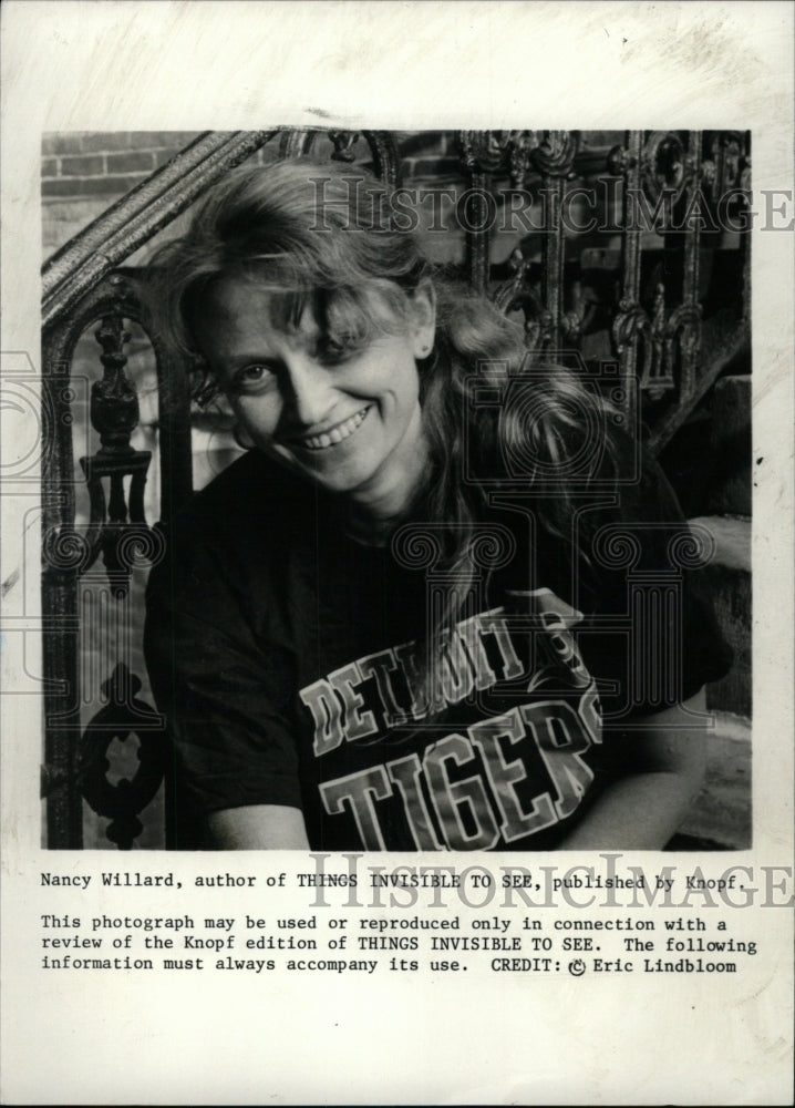 1985 Press Photo Nancy Willard Invisible See Knopf Man - RRW97437 - Historic Images