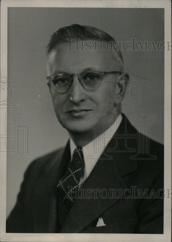 1945 Press Photo William Whitechouse Albion College - RRW97485 - Historic Images