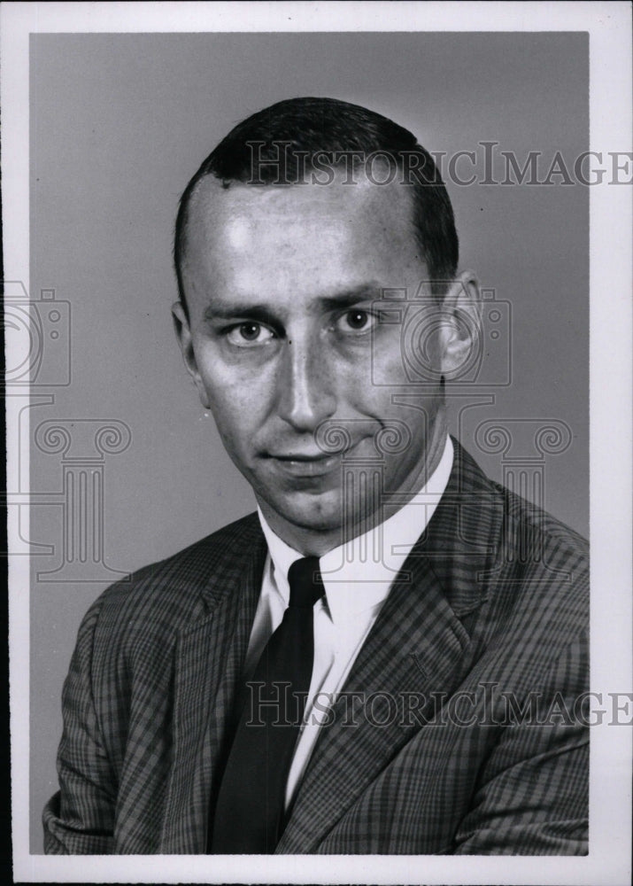 1964 Press Photo Daniel L. Sullivan State Senate candid - RRW97529 - Historic Images