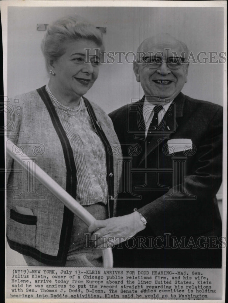 1966 Press Photo Maj Gen Julius Klein wife Helene CH - RRW97763 - Historic Images