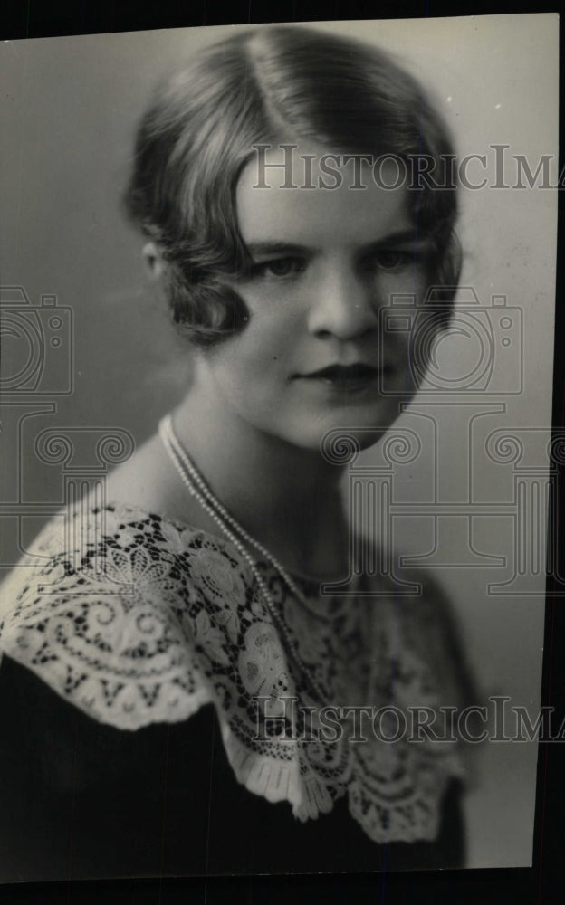 1932 Press Photo Mrs. Margaret Halles - RRW97885 - Historic Images