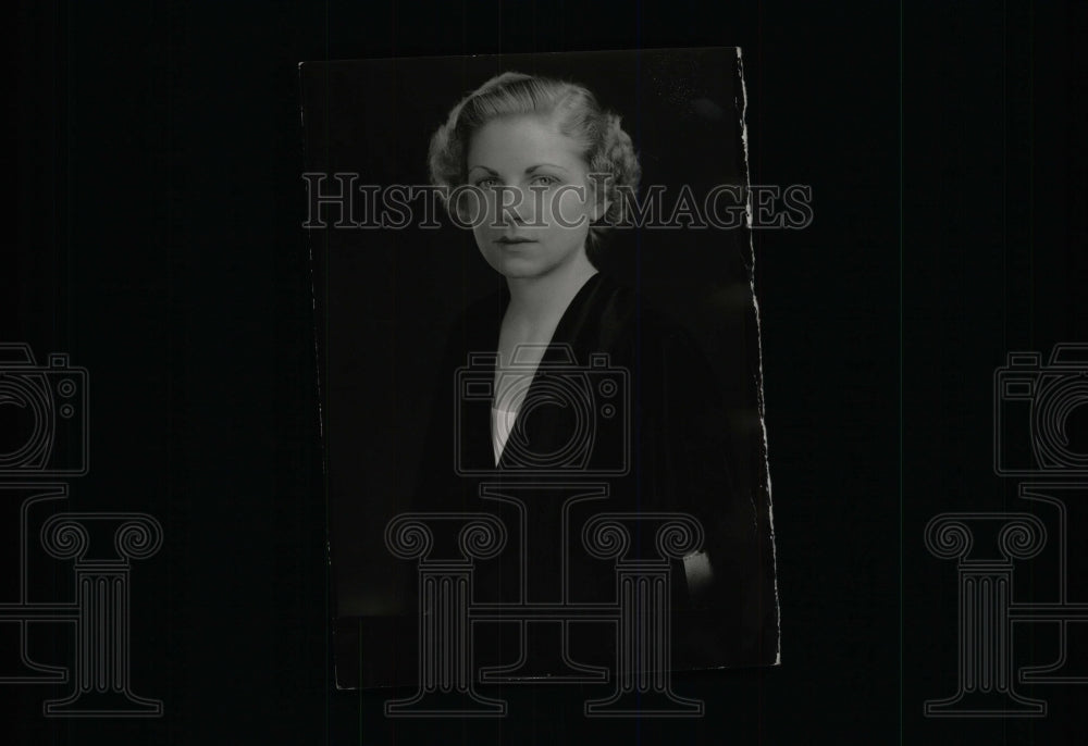 1935 Press Photo Virginia Fox Film TV Actress Chicago - RRW98001 - Historic Images