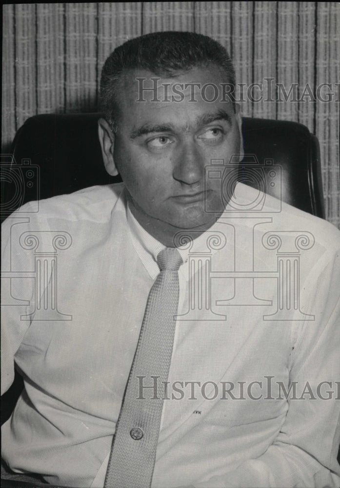 1965 Press Photo Eugene Klein Pres. and CEO of National - RRW98017 - Historic Images