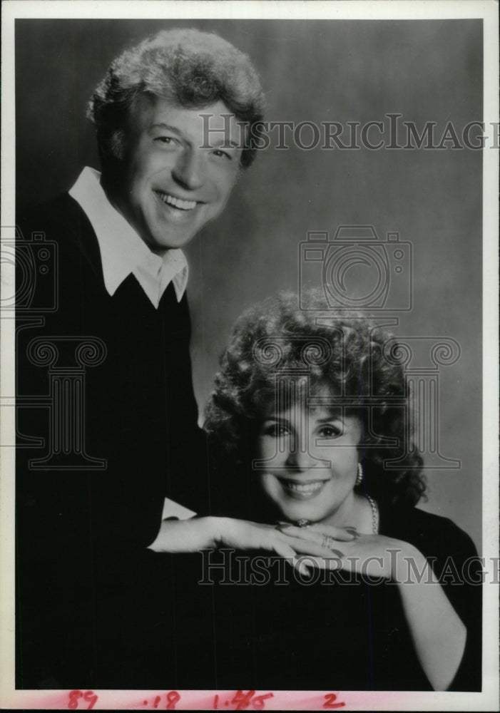 1983 Press Photo Steve Lawrence Singer Actor Chicago - RRW98061 - Historic Images