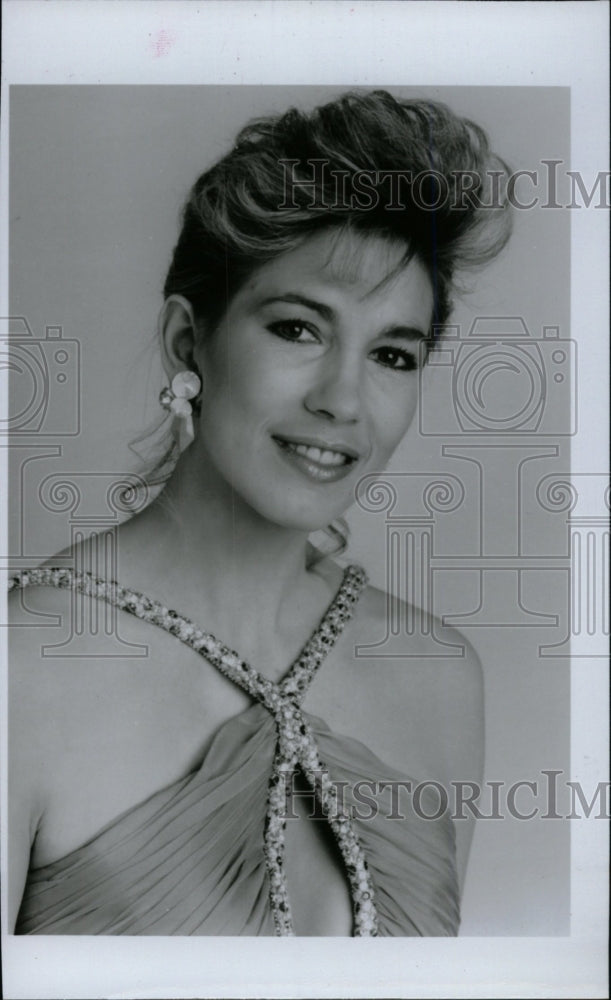 1990 Press Photo Leeza Gibbons American talk show host - RRW98065 - Historic Images