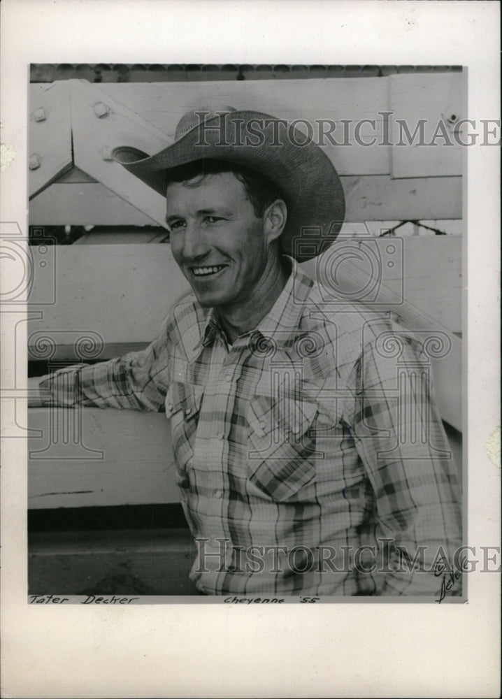1960 Press Photo Tater Decker American Rodeo Cowboy - RRW98233 - Historic Images