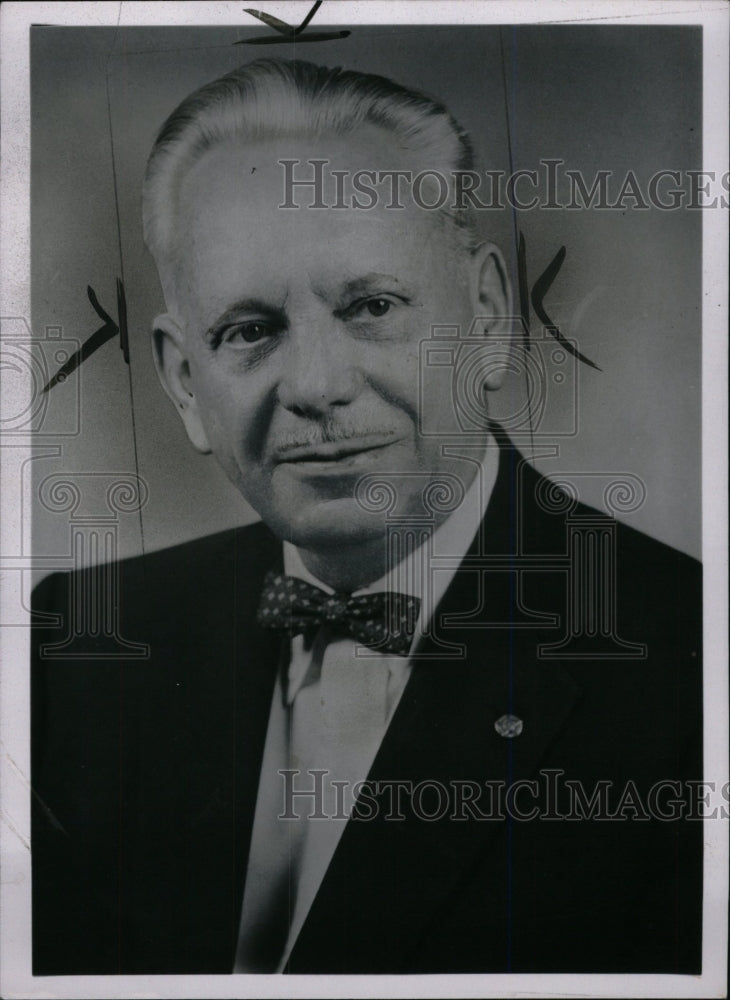 1955 Press Photo Raymond Foulkrod, Mich Bell Engineer - RRW98285 - Historic Images