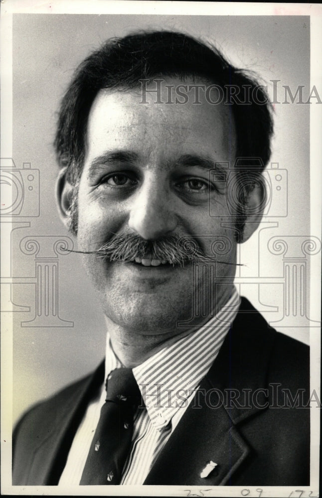 1987 Press Photo Steve Bieringer AFL-CIO Director - RRW98355 - Historic Images