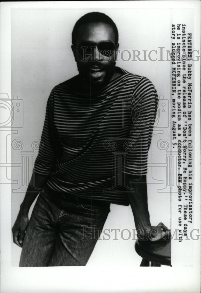 1991 Press Photo Bobby McFerrin American vocalist - RRW98361 - Historic Images