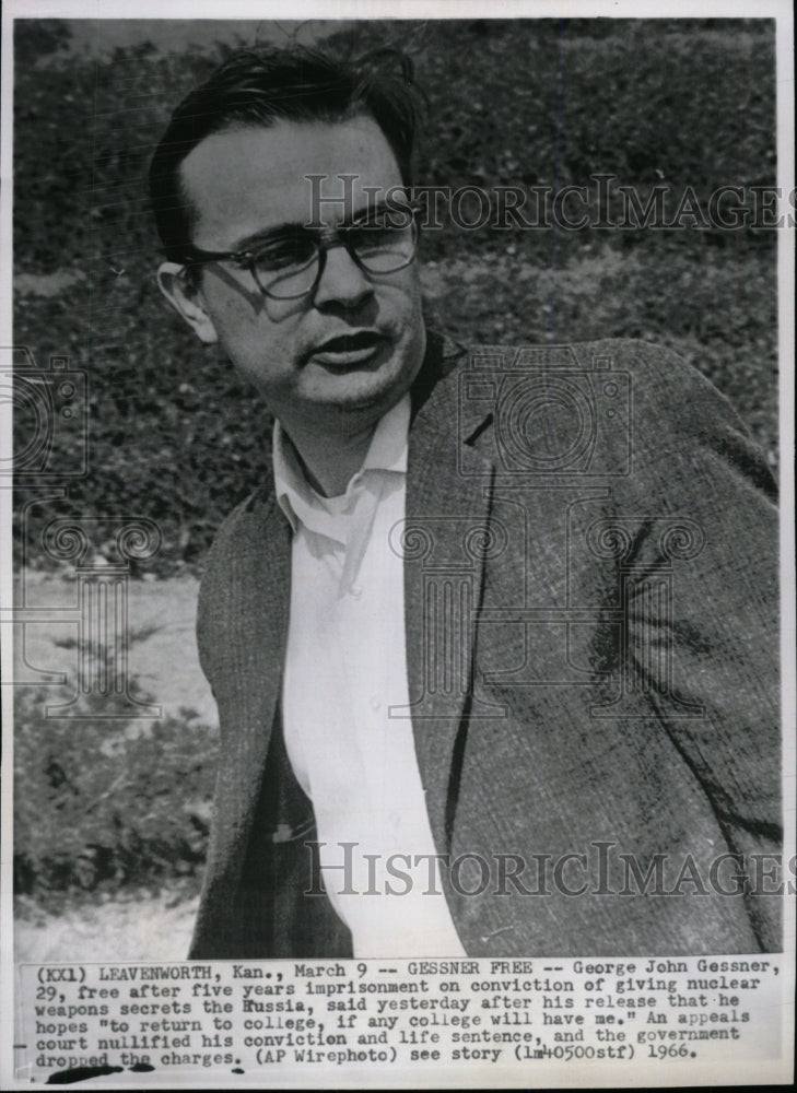 1966 Press Photo Convicted Spy Gessner Released Kansas - RRW98659 - Historic Images