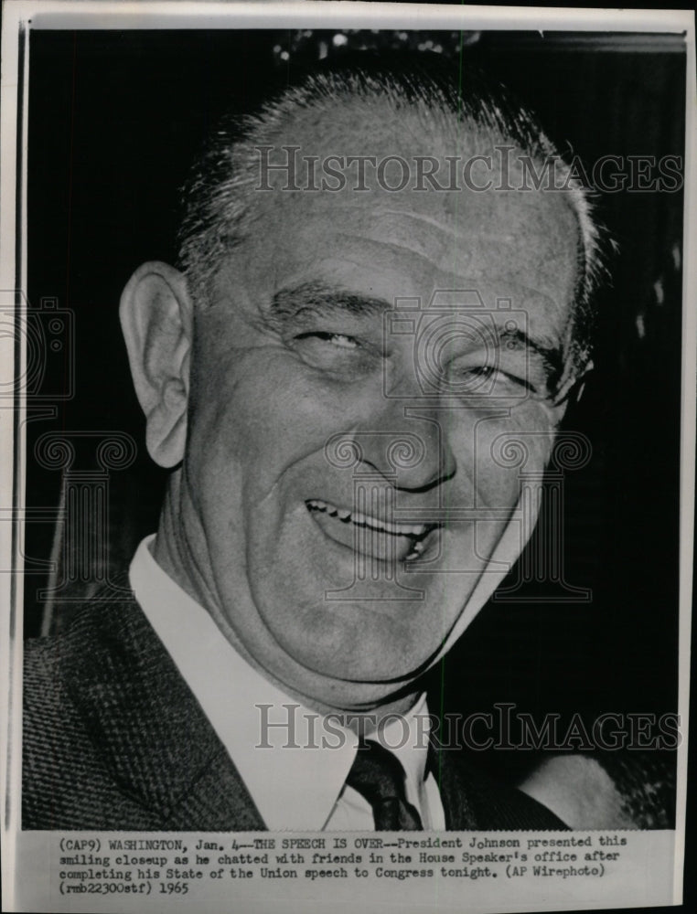 1965 Press Photo Pres Lyndon B Johnson Finishes Speech - RRW98851 - Historic Images