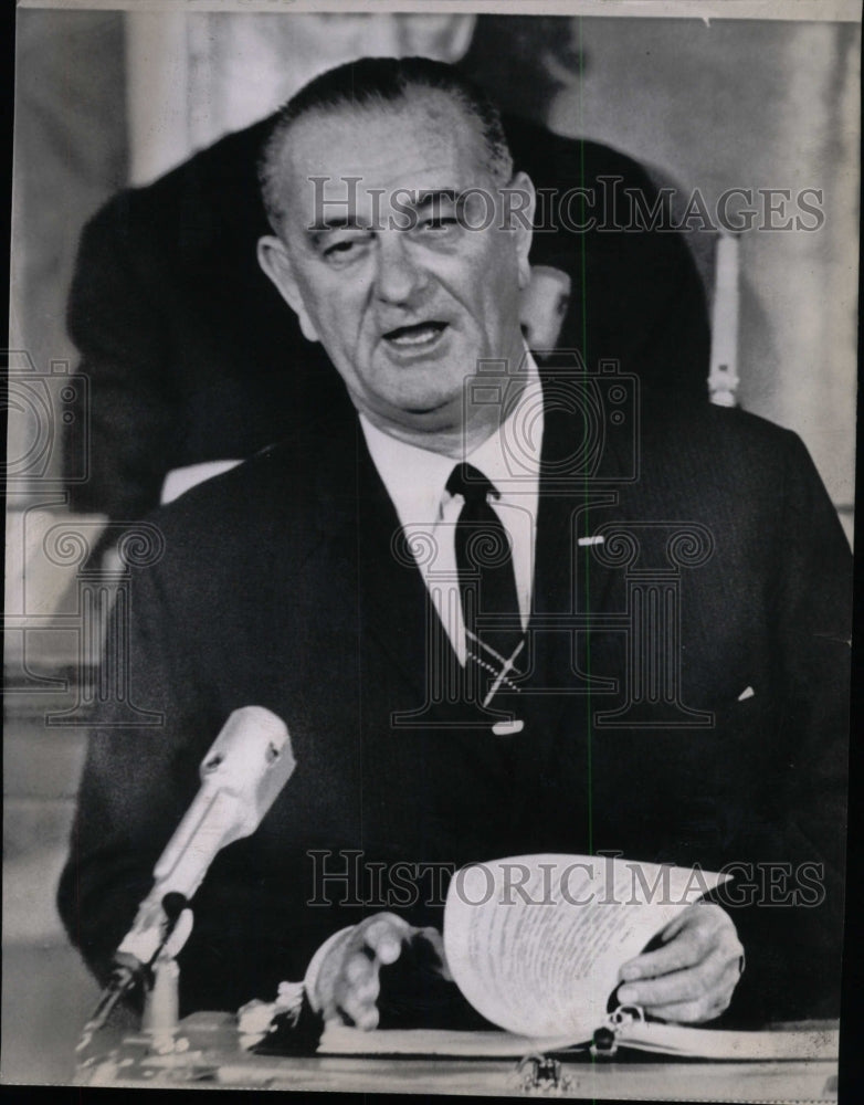 1965 Press Photo President Johnson union address social - RRW98861 - Historic Images