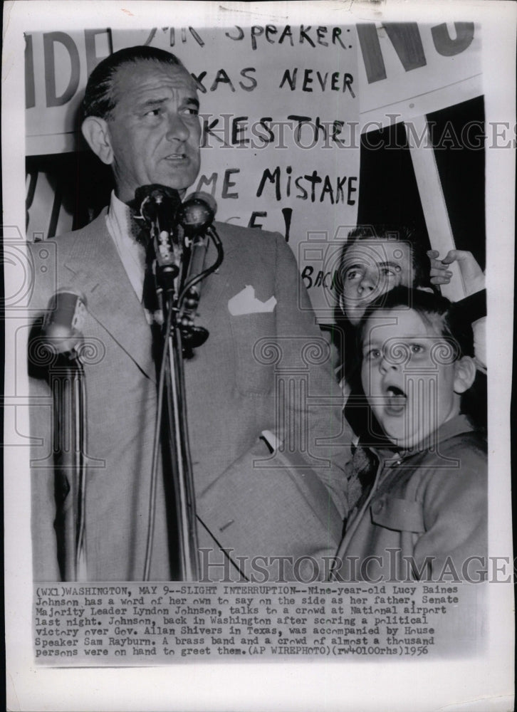 1956 Press Photo President Johnson at national airport - RRW98895 - Historic Images