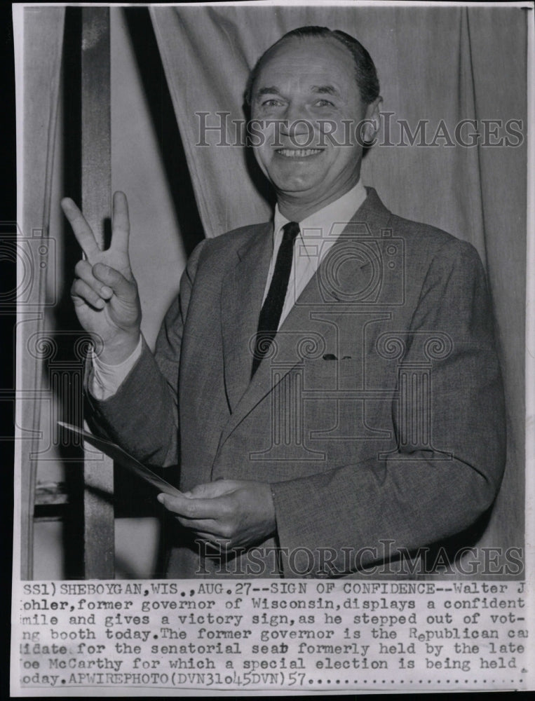 1957 Press Photo Former Governor Walter J. Kohler - RRW99281 - Historic Images