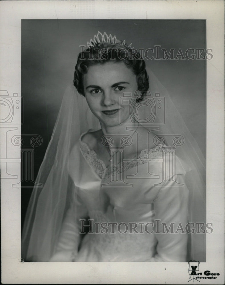 1959 Press Photo Mrs. Alfred Leiker in a wedding dress - RRW99323 - Historic Images